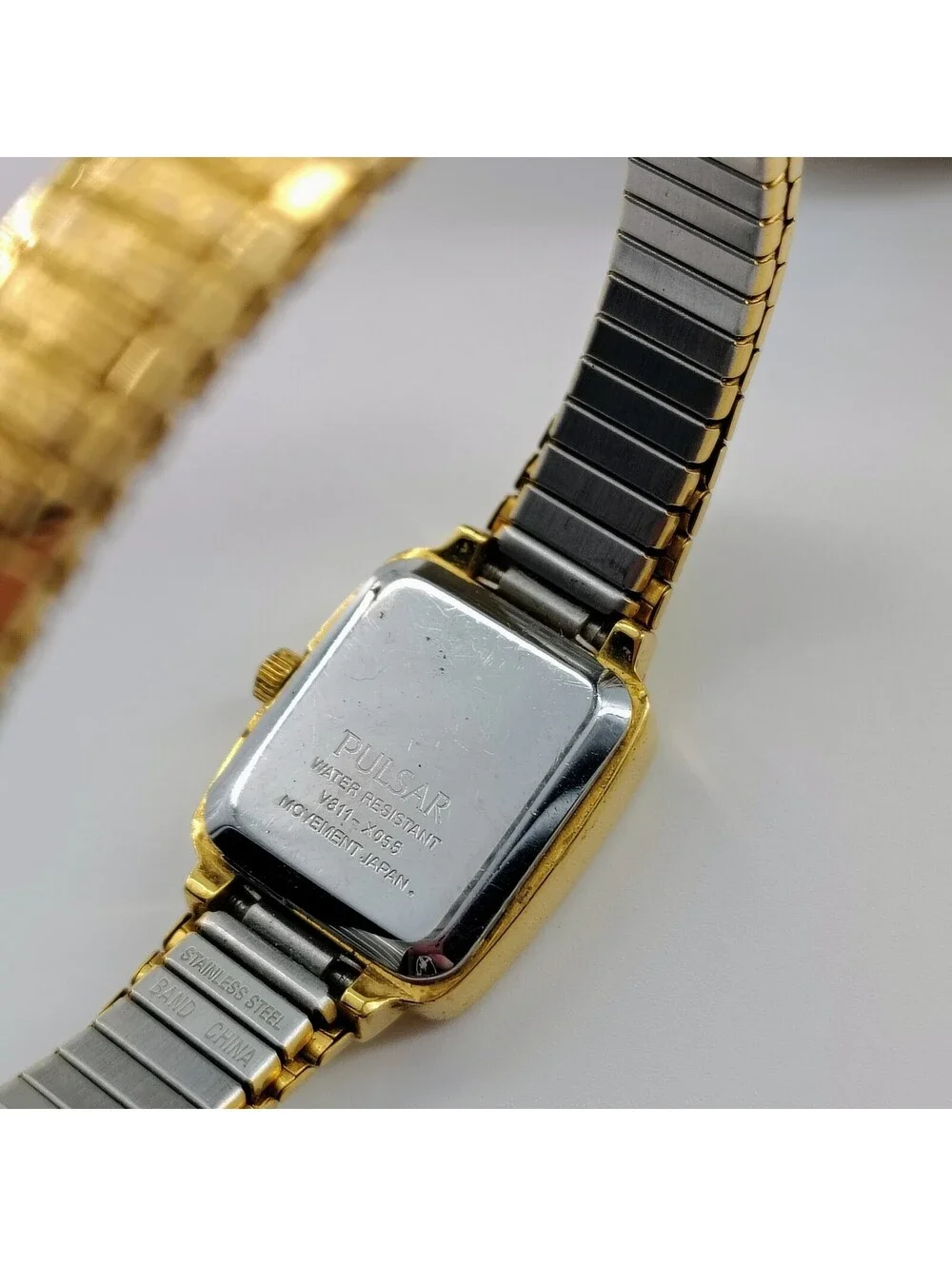 Pulsar Gold-Tone Ladies Quartz Wristwatch Y811-X056 Vintage Needs Battery